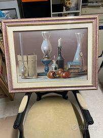 Quadro natura morta con lampade e oggetti vintage