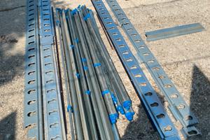 Kit per installare attaccapanni furgone