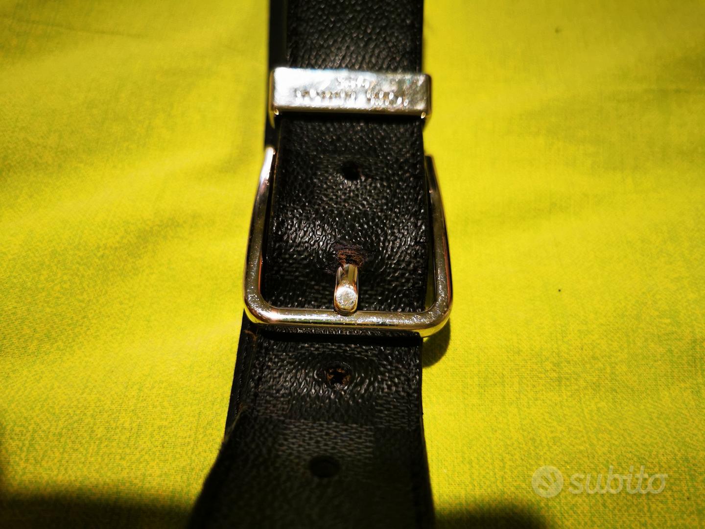 Cintura louis vuitton nera con logo oro - Abbigliamento e Accessori In  vendita a Roma