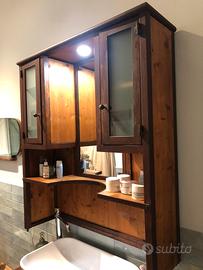 Mobile stile industriale adattato a mobile bagno