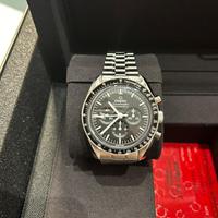 Omega Speedmaster  Moonwatch