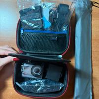 Action cam + Custodia + selfie stick