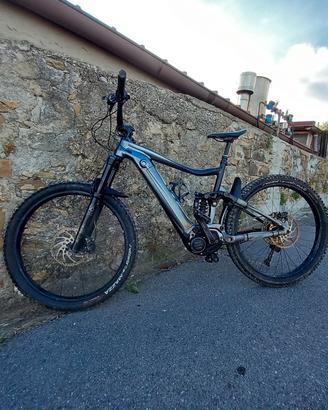 Giant tracer e elettrica
