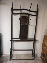 Attaccapanni a parete stile liberty