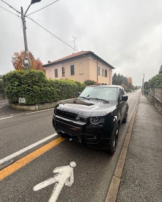 Land Rover Defender 5.0 V8 (525cv) Carpathian Ed
