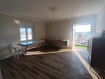 Attico ristrutturato con ampio terrazzo