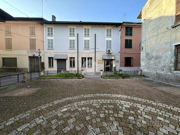 5 LOCALI A CALVISANO