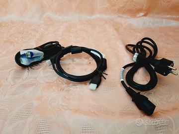 Cavi per computer e amplificatori vintage