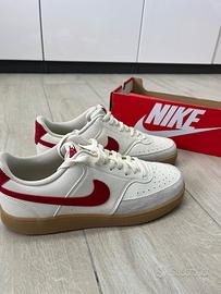 scarpe nike nuove mai usate