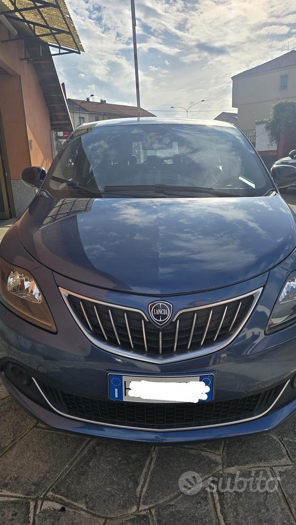 Lancia Ypsilon