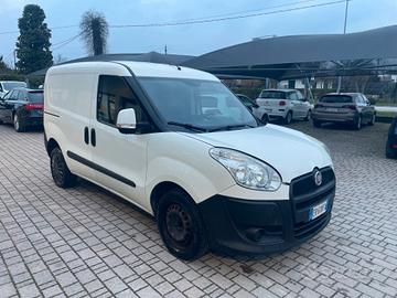 Fiat Doblo Doblò 1.4 T-Jet Natural Power PC-TN Car