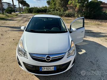 Opel Corsa 1.2 GPL BLACK FRIDAY