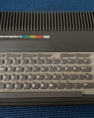 Commodore 116 C116 con alimentatore