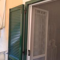 Zanzariera avvolgibile per porta finestra