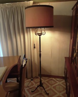 Lampada da pavimento in ottone con 5 luci