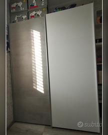 Armadio con ante scorrevoli bianco grigio cemento 