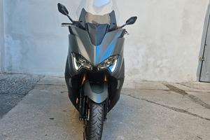 T Max 560 Tech Max