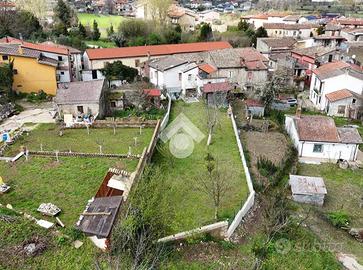 CASA SEMINDIPENDENTE A CERVINARA
