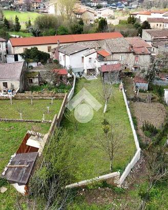 CASA SEMINDIPENDENTE A CERVINARA