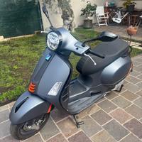 Vespa gts 300