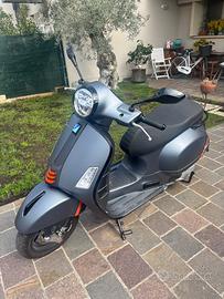 Vespa gts 300
