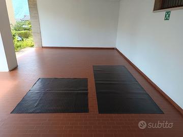 Tappeto in gomma colore nero