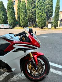 Honda CBR 600f 2011