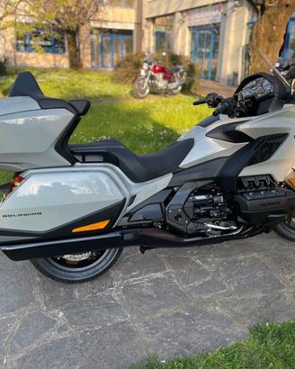 Honda Gold Wing 1800 DCT TOUR