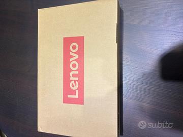 Lenovo 512 GB , Intel Core i5 , 16 GB