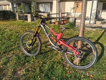 Saracen Myst X Carbon 27,5” DH Downhill