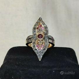 Splendido Anello d' Epoca Anello a spoletta in oro