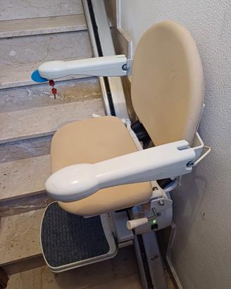 montascale lineare Handicare Semplicity 950