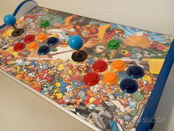 Postazione arcade con circa 5000 giochi vintage