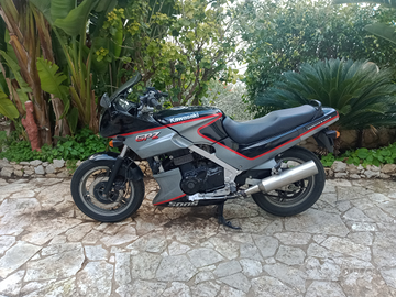 Kawasaki GPZ 500 S