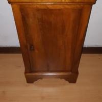 Comodino antico
