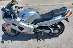 HONDA VFR 800 ANNO 2002 TARGA ORO ASI