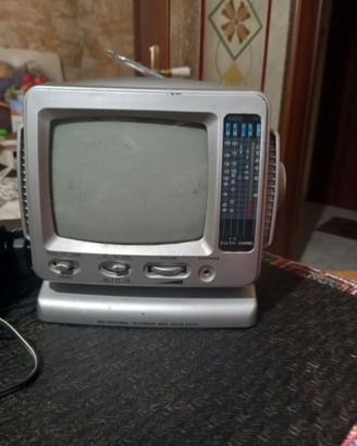 Televisore portatile vintage