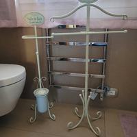 Set da bagno - porta asciugamani e porta scopino