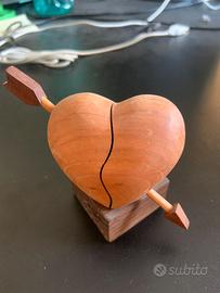 Cuore degli innamorati in legno