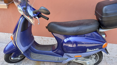 Vespa et2 Vendita in Moto e scooter - Main Image