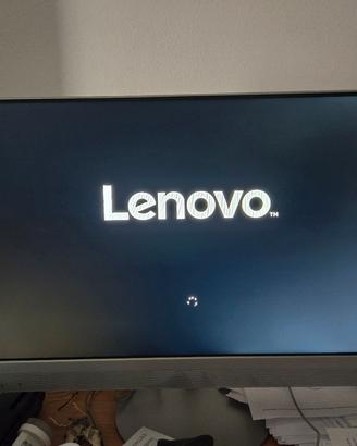 pc desktop con tastiera LENOVO ALL IN ONE