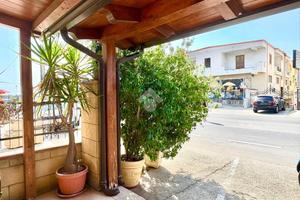 NEGOZIO A BOTRICELLO