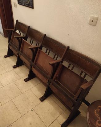 Sedie da teatro in legno