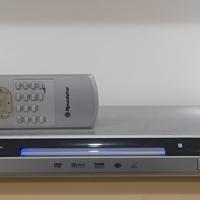 LETTORE CD MP3 DVD ROADSTAR CONANCHE USCITA OTTICA