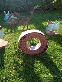 Bordura giardino e staffe