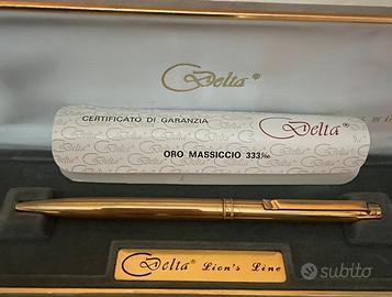 Penna Delta Lion’s Line in oro massiccio 333%