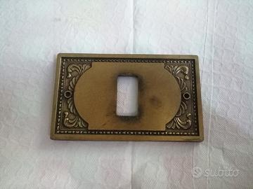 Placche in ottone anticato