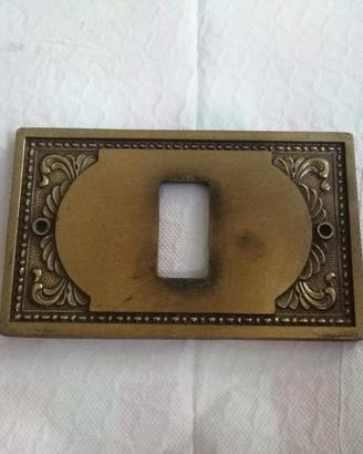 Placche in ottone anticato