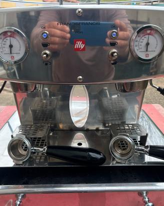 Macchina caffè illy x2