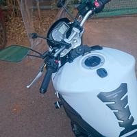 Suzuki GSR 750 2013 come foto